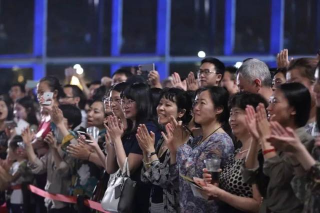 亚洲日本va中文字幕午夜福利:最新曲剧现代戏,探索亚洲日本文化中的va中文字幕午夜福利，最新曲剧与现代戏的魅力