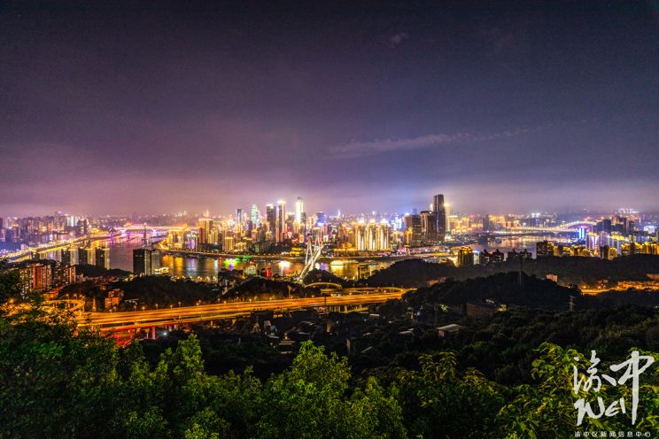 偷国内自拍视频在线观看:南京江宁滨江最新消息,关于南京江宁滨江最新消息与在线观看国内自拍视频的探讨