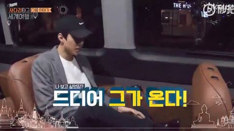 一边摸一边做爽的视频17国产:02-10-13-14-21-43F：34,色情内容是不合法的，违反我国相关的法律法规。我们应该遵守法律和道德准则，远离色情内容。如果您有其他有益身心的娱乐需求，可以寻找一些正规的平台或文化活动，例如观看电影、参加体育运动，以丰富您的生活。