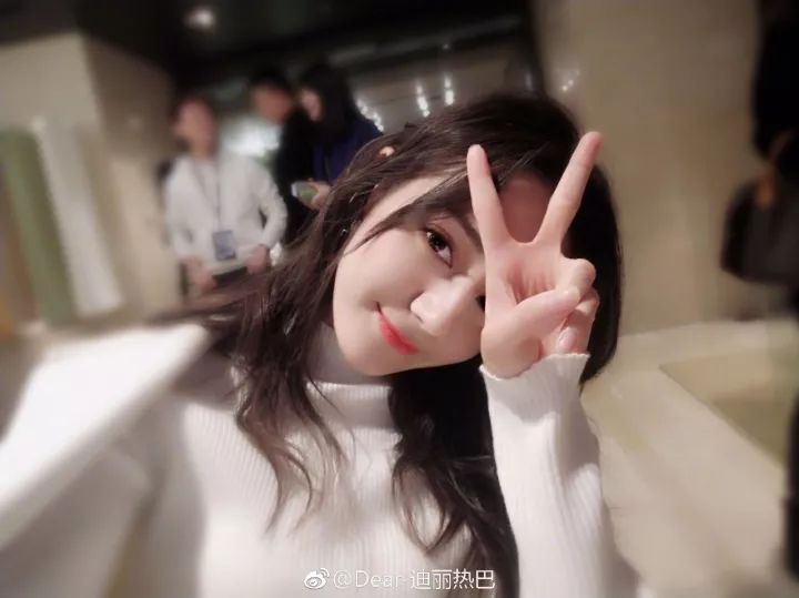 亚洲高清揄拍自拍:09-20-23-45-47-48M：08,亚洲高清自拍风潮，探索09-20-23-45-47-48M与08时代的变迁