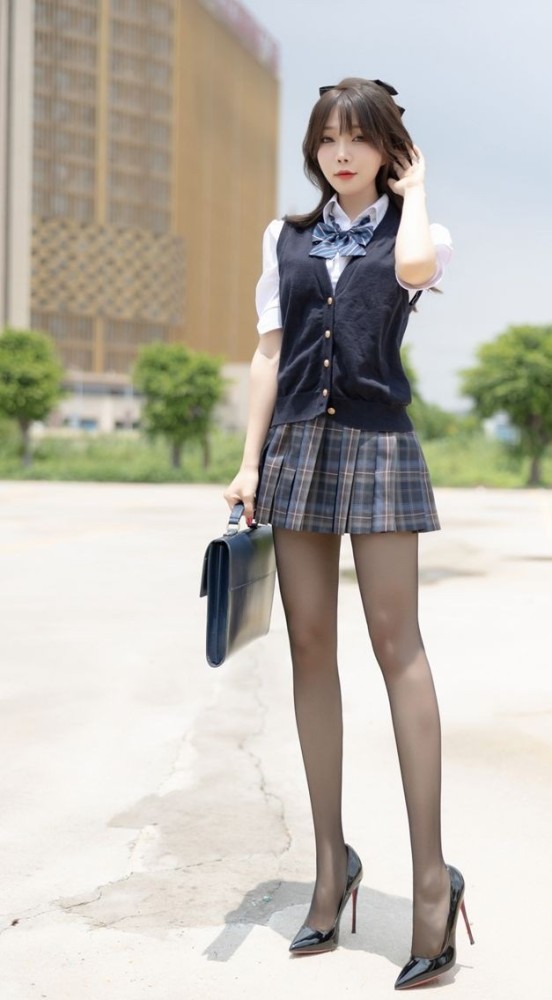 制服丝袜中文丝袜AV:08-10-30-31-34-40A：41,制服丝袜中文丝袜AV，探索时尚与文化的交融之美