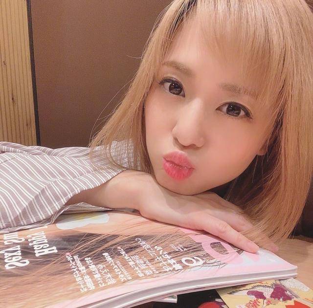 无码人妻AV一二区二区三区:04-08-21-29-37-46A：22,色情内容是不合法的，违反我国相关的法律法规。我们应该遵守法律和道德准则，远离色情内容。如果您有其他有益身心的娱乐需求，可以寻找一些正规的平台或文化活动，例如观看电影、参加体育运动，以丰富您的生活。