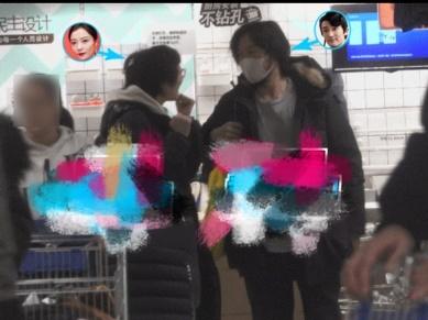 老熟妇仑乱视频一区二区:04-14-33-38-42-43H：32,色情内容是不合法的，违反我国相关的法律法规。我们应该遵守法律和道德准则，远离色情内容。如果您有其他有益身心的娱乐需求，可以寻找一些正规的平台或文化活动，例如观看电影、参加体育运动，以丰富您的生活。