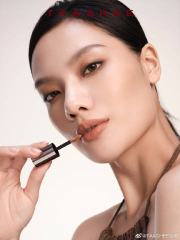 亚洲狠狠色丁香婷婷综合:02-11-20-24-43-45U：13,亚洲狠狠色丁香婷婷综合，探索数字背后的多元魅力