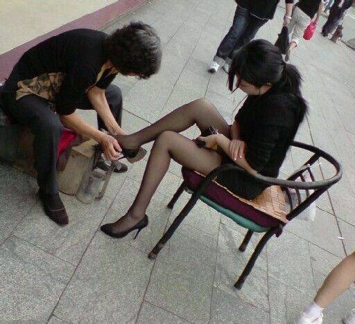 大又大粗又爽又黄少妇毛片:10-12-13-34-37-38A：45,色情内容是不道德和违法的，不符合社会道德和法律法规，并且会给人带来不良影响。我们应该遵守法律和道德准则，远离色情内容。如果有其他有益身心的娱乐需求，可以寻找一些正规的平台或文化活动，例如观看电影、参加体育运动、学习绘画或音乐等。这些活动不仅能够提供娱乐和放松，还能够提升个人技能和兴趣，促进身心健康。请远离不良信息，共同维护社会的良好风气。以下是一篇健康娱乐的文章示例