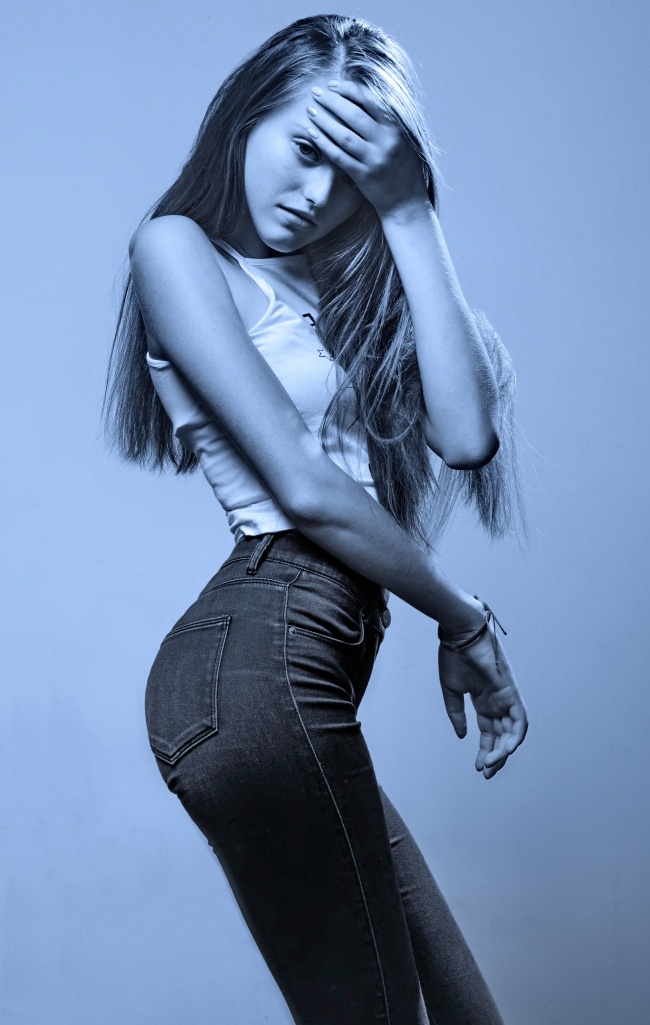 国产精品无码翘臀在线观看:06-07-19-23-28-43Z：11,国产精品无码翘臀，探索真实与艺术的交融