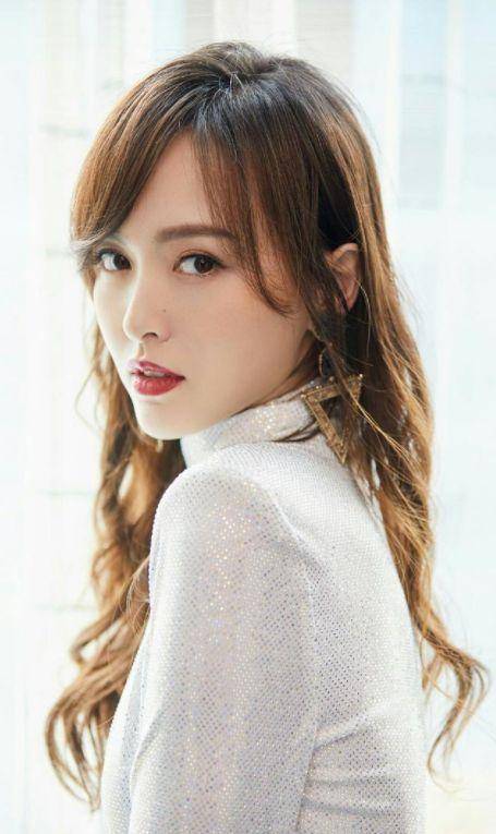 人妻无码一区二区三区四区:03-09-20-29-31-37R：45,探索人妻无码的不同区域，从一区到四区的深度解析