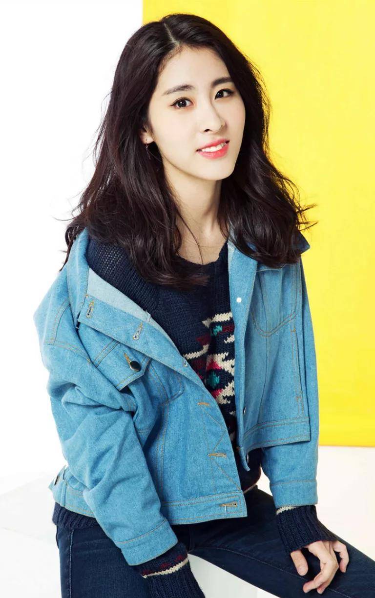 人妻无码一区二区三区四区:03-09-20-29-31-37R：45,探索人妻无码的不同区域，从一区到四区的深度解析