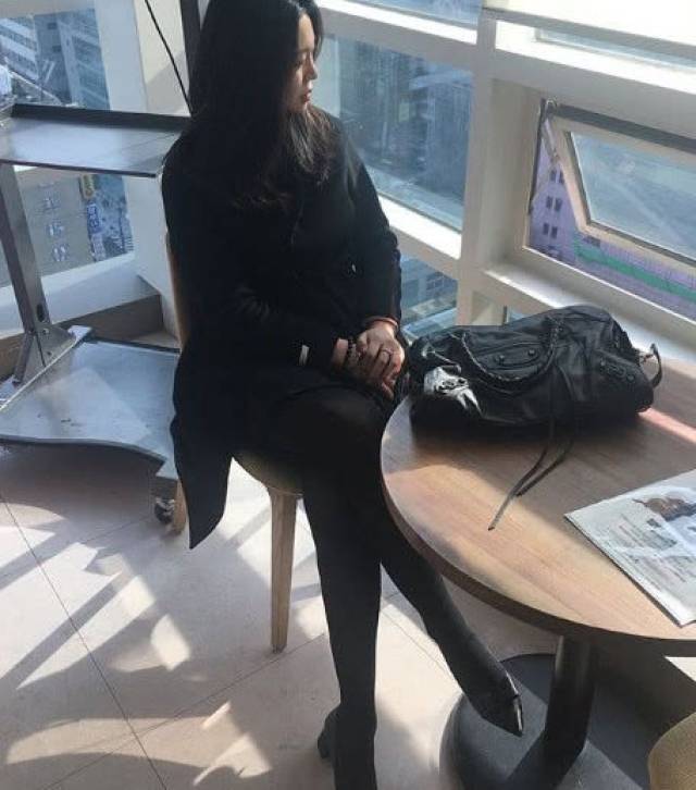 JZZIJZZIJ亚洲成熟少妇:04-20-25-29-35-42B：10,探索亚洲成熟魅力，聚焦JZZI与特定年龄段的魅力女性