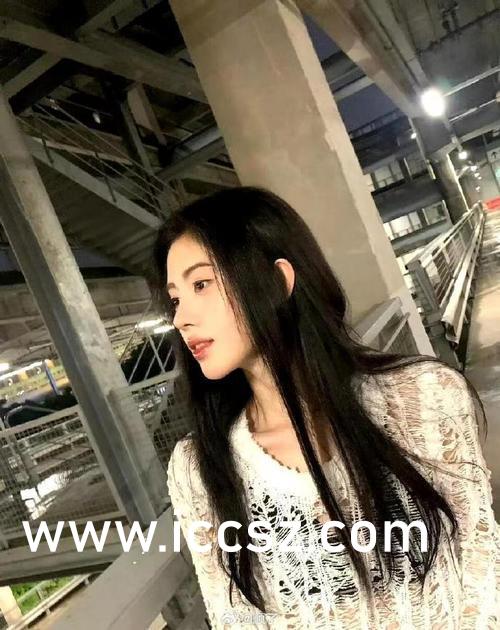 亚洲爆乳无码专区WWW:03-23-29-30-37-46F：39,色情内容是不合法的，违反我国相关的法律法规。我们应该遵守法律和道德准则，远离色情内容。如果您有其他有益身心的娱乐需求，可以寻找一些正规的平台或文化活动，例如观看电影、参加体育运动，以丰富您的生活。