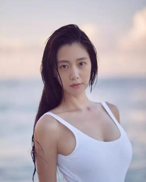 亚洲人成人无码WWW影院:11-20-23-26-32-47L：24,探索亚洲人成人无码WWW影院，一场文化与娱乐的交融之旅（11-20-23-26-32-47L）