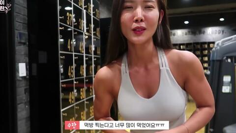 少妇粉嫩小泬喷水视频:01-03-08-16-26-43A：19,少妇的娇嫩魅力与私密生活的微妙变化，从视频中的小泬喷水到生活的真实体验