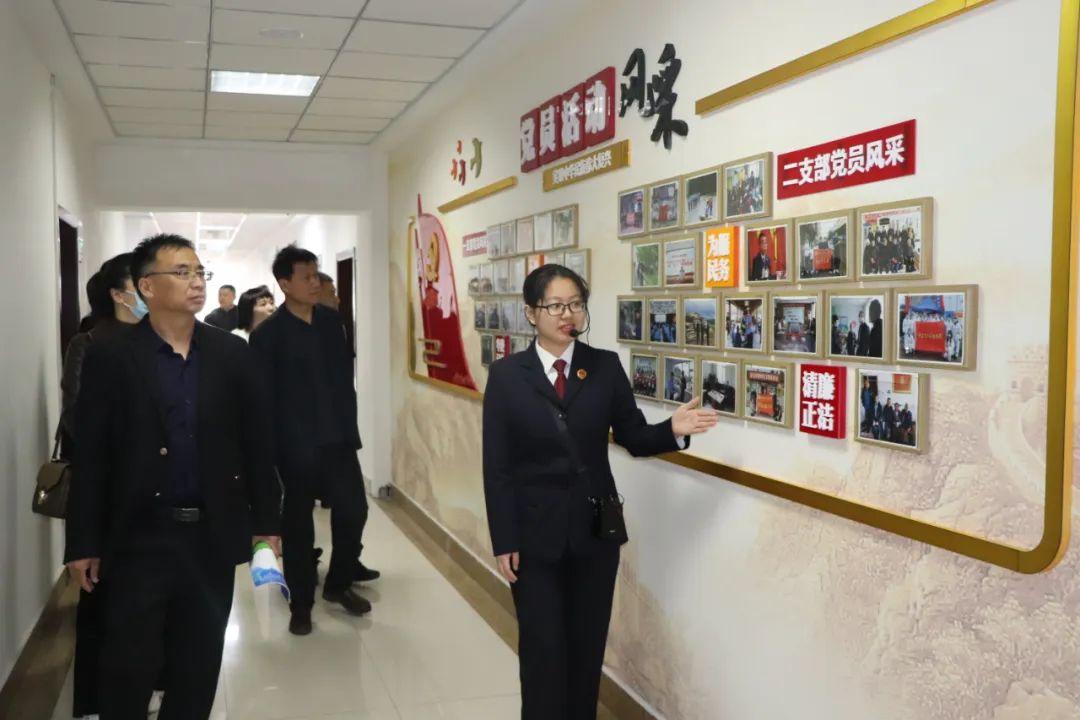 未满成年国产在线观看:07-16-19-36-37-45L：20,未成年成长中的数字时代，在线观看内容的探讨与引导