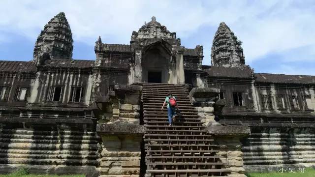 成在人AV抽搐高潮喷水流白浆:15-23-24-32-34-40R：35,探索成人世界的神秘面纱，情感与生理的双重体验