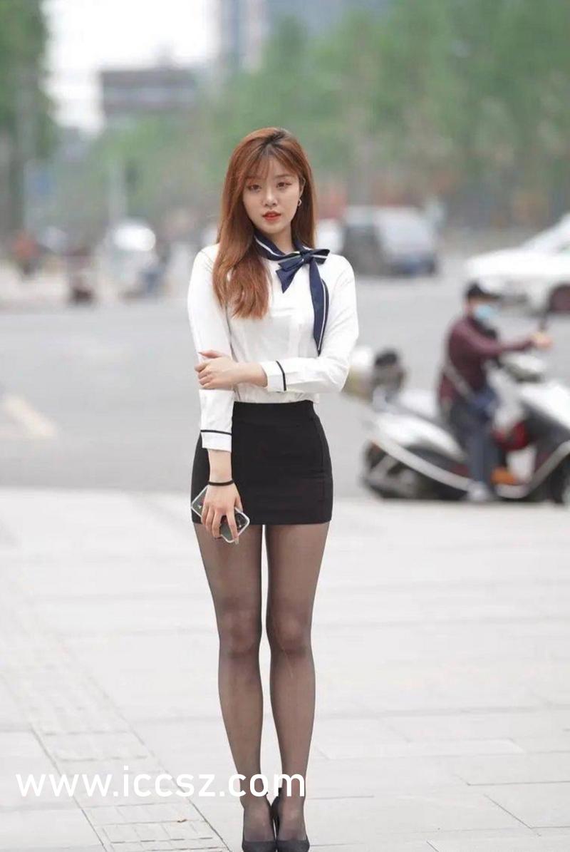 国产在线无码制服丝袜无码:08-30-35-38-39-41M:40,探索国产在线无码制服丝袜的魅力,从尺寸到时尚趋势的深度解析 国产在线无码制服丝袜无码:08-30-35-38-39-41M:40,探索国产在线无码制服丝袜的魅力,从尺寸到时尚趋势的深度解析