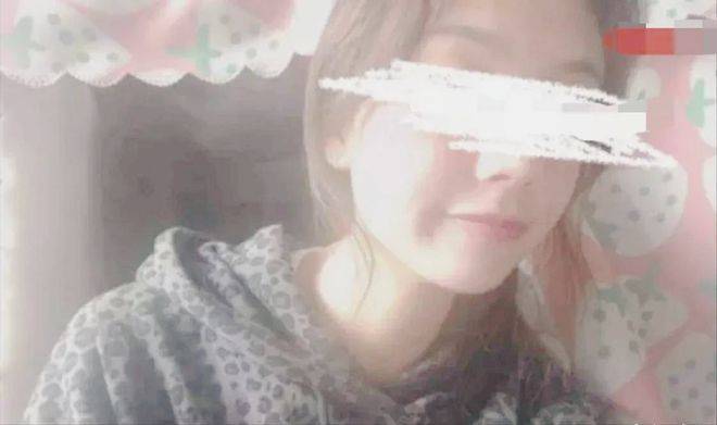 粉嫩大学生无套内射无码卡视频:15-18-30-34-36-40J：10,探索青春，大学生生活与自我成长的多元视角