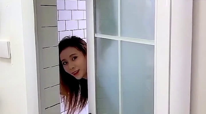 少妇激情一区二区三区视频:06-20-29-30-33-41H：25,探索少妇激情的不同区域，一区二区三区视频的魅力与反思