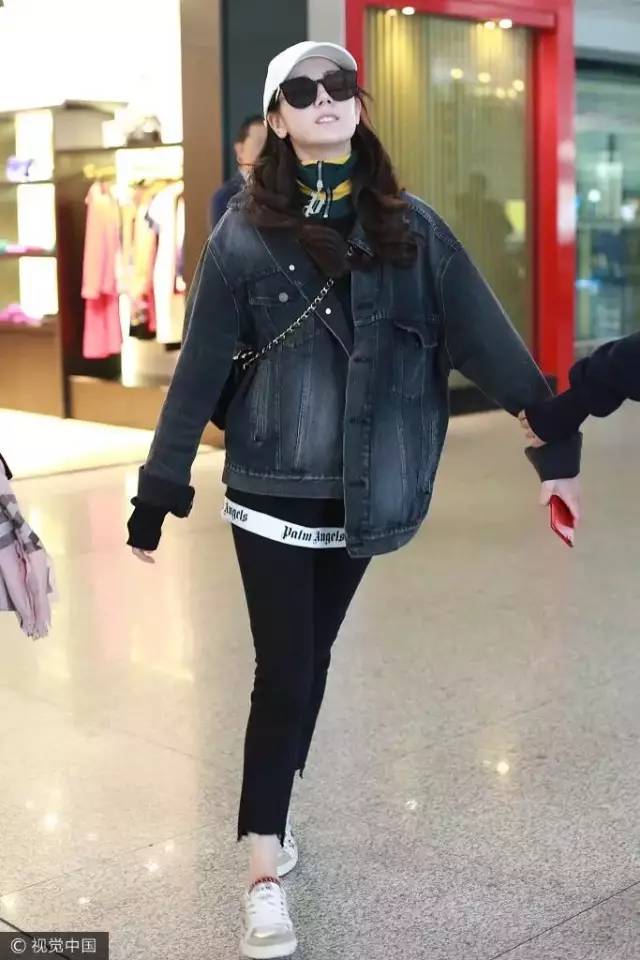 HUI白丝M字分腿捆绑SM调教室:01-12-23-32-40-41S:04,探索HUI白丝M字分腿捆绑在SM调教室的神秘之旅 HUI白丝M字分腿捆绑SM调教室:01-12-23-32-40-41S:04,探索HUI白丝M字分腿捆绑在SM调教室的神秘之旅