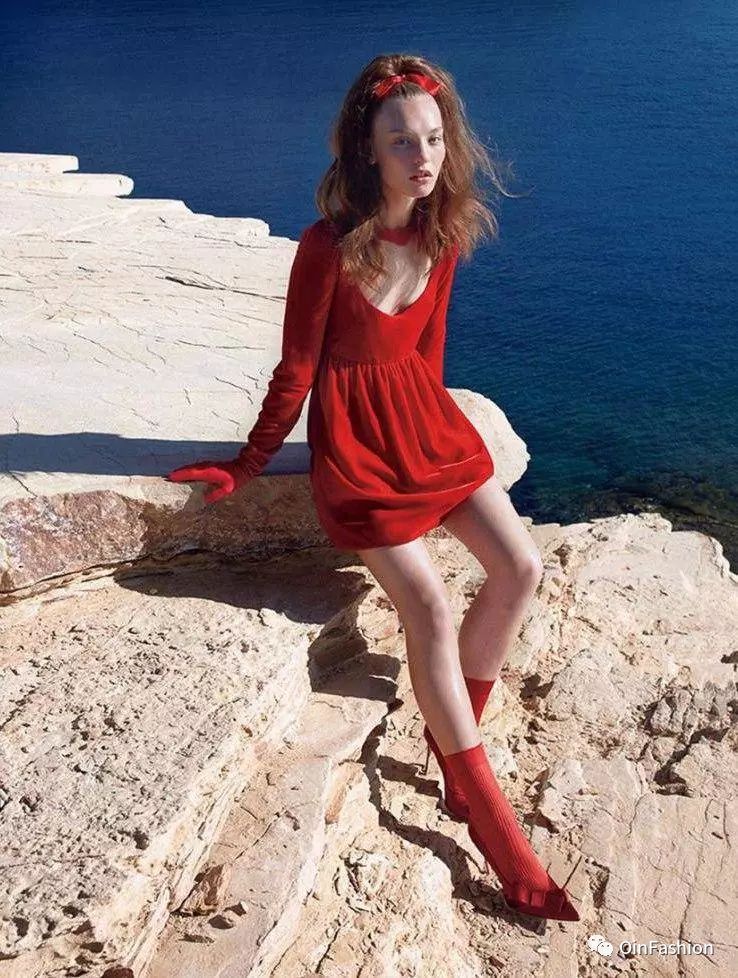 欧洲熟妇色xxxxⅩ欧美老妇天体:08-30-35-38-39-41M：40,色情内容是不合适的，因为它违反了社会道德和法律规定，并且可能会对用户造成不良影响。我们应该遵守法律和道德准则，远离色情内容。如果有其他有益身心的娱乐需求，可以寻找一些正规的平台或文化活动，例如观看电影、参加体育运动、学习知识等，以丰富生活。