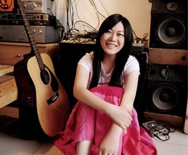 无码人妻AⅤ一区二区三区用会员:01-15-20-25-27-29K：40,色情内容是不合法的，违反我国相关的法律法规。我们应该遵守法律和道德准则，远离色情内容。如果您有其他有益身心的娱乐需求，可以寻找一些正规的平台或文化活动，例如观看电影、参加体育运动，以丰富您的生活。