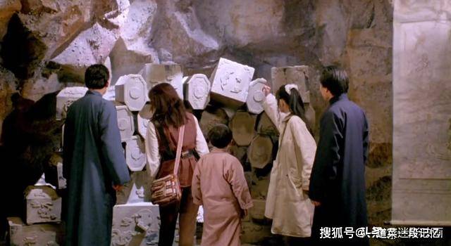 久久香蕉国产线看观看怡红院妓院:04-05-19-26-27-38L：13,色情内容是不合法的，违反我国相关的法律法规。我们应该遵守法律和道德准则，远离色情内容。如果有其他有益身心的娱乐需求，可以寻找一些正规的平台或文化活动，例如观看电影、参加体育运动，以丰富您的生活。