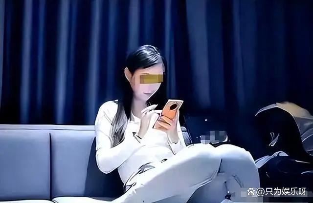 办公室撕开奶罩揉吮奶头在线观看:01-08-15-16-41-43T:29,办公室私密瞬间,揭开奶罩的私密观看体验 办公室撕开奶罩揉吮奶头在线观看:01-08-15-16-41-43T:29,办公室私密瞬间,揭开奶罩的私密观看体验