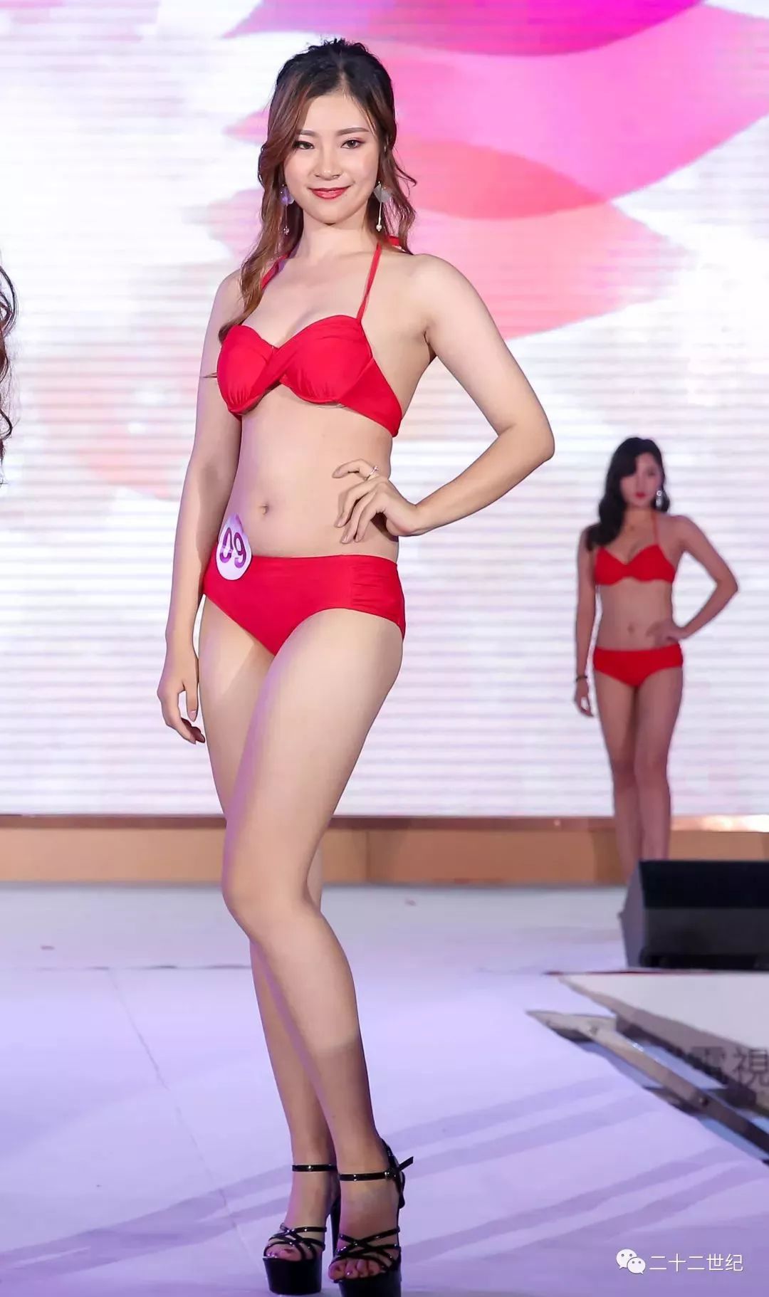 亚洲巨乳巨臀在线一区二区BBW:02-04-08-18-23-46C：26,关于亚洲巨乳巨臀在线一、二区的探讨，从BBW到尺寸话题的多元解读