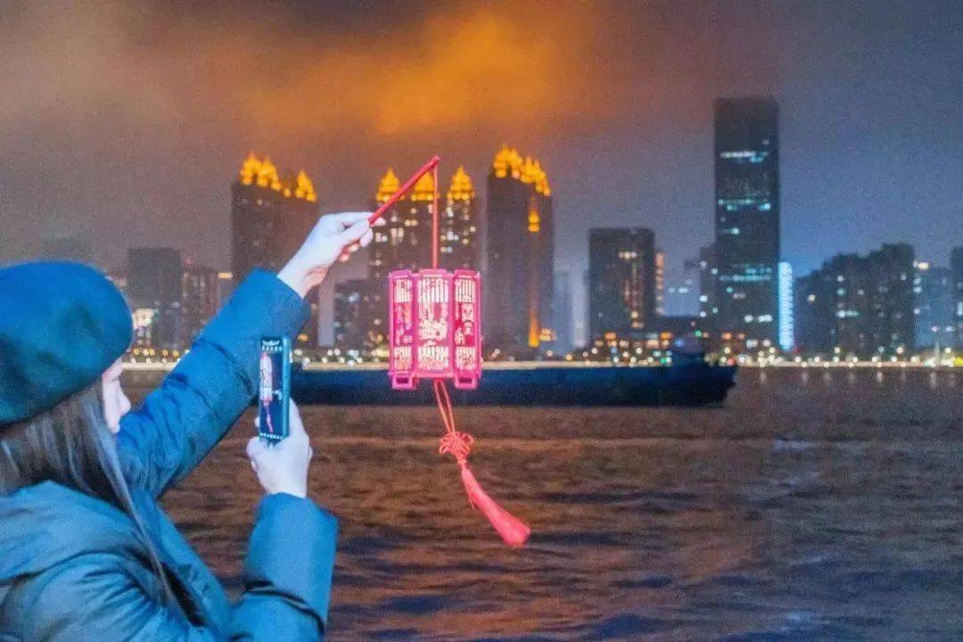 久久亚洲精品成人无码网站夜色:15-21-27-28-45-47U：42,久久亚洲精品成人娱乐网站，探索无码夜色的魅力