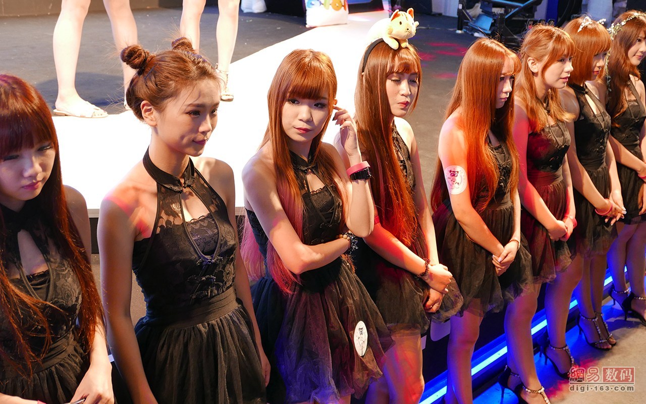 亚洲一卡二卡三卡四卡无卡麻豆:08-14-18-40-45-48D：42,探索亚洲数字娱乐时代，一卡到四卡的多元魅力与无卡麻豆的崛起