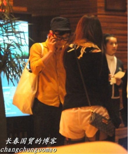 久久国产热精品波多野结衣AV:05-16-19-21-23-40M：33,色情内容是不合法的，违反我国相关的法律法规。我们应该遵守法律和道德准则，远离色情内容。如果您有其他有益身心的娱乐需求，可以寻找一些正规的平台或文化活动，例如观看电影、参加体育运动，以丰富您的生活。