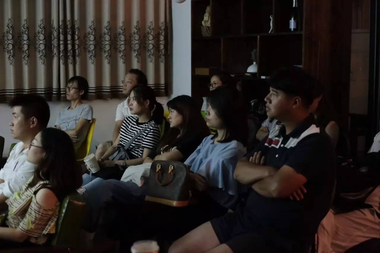 成人精品一区二区三区电影免费:14-19-21-30-33-43Z：18,探索成人电影的多元世界，一区、二区、三区免费电影深度解析（14-19-21-30-33-43Z，18）