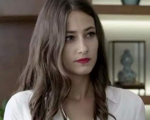 色妞AV永久一区二区国产AV:02-05-08-12-24-36K：32,色情内容是不合法的，违反我国相关的法律法规。我们应该遵守法律和道德准则，远离色情内容。如果您有其他有益身心的娱乐需求，可以寻找一些正规的平台或文化活动，例如观看电影、参加体育运动，以丰富您的生活。